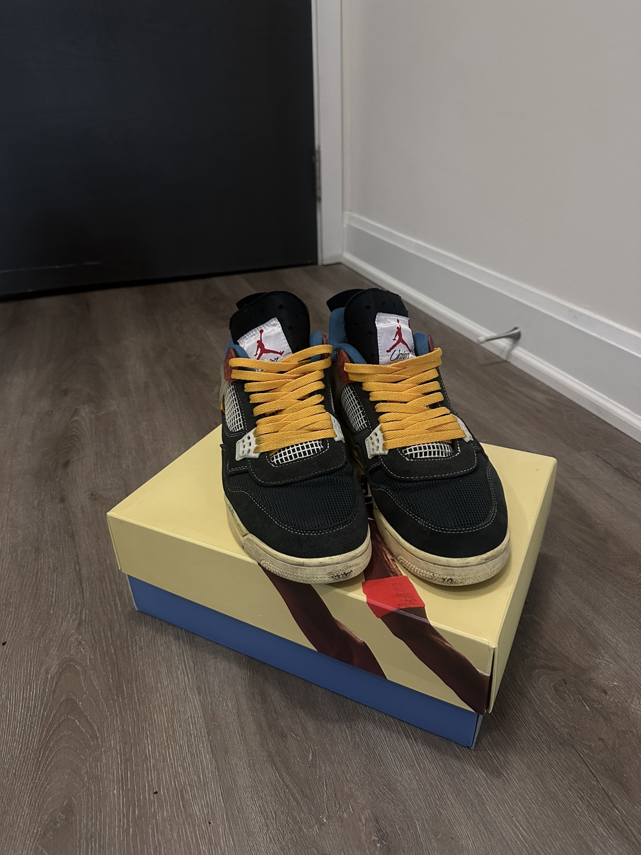 jordan 4 union yellow laces