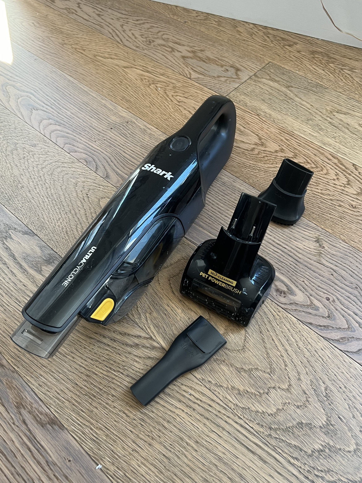 Shark ultra-cyclone vacuum
