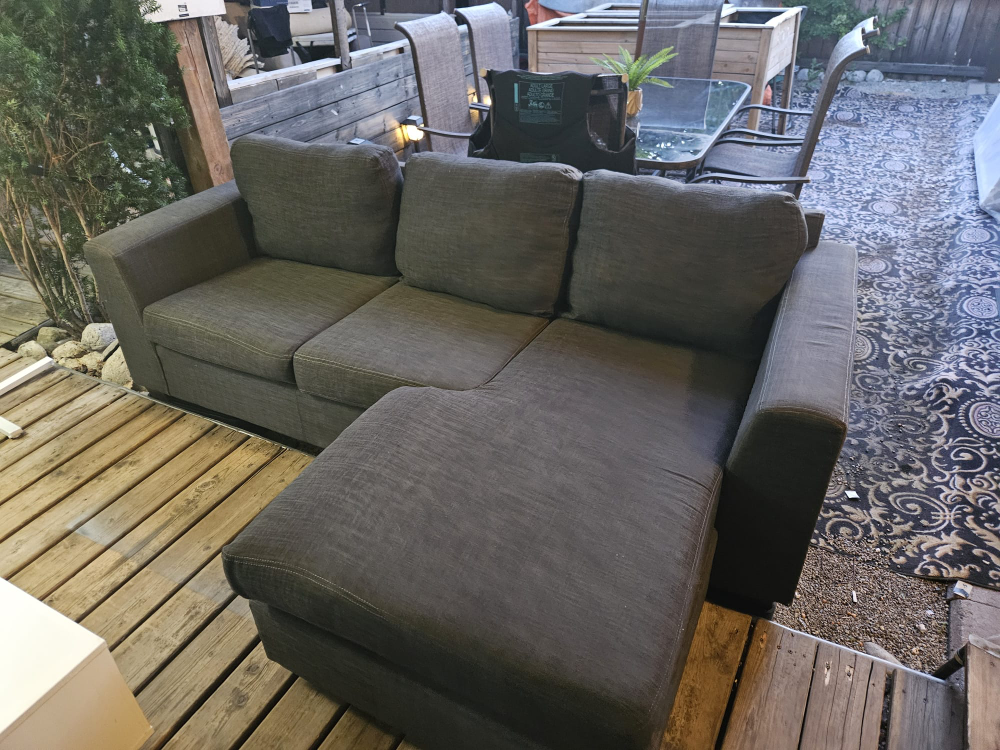 🇨🇦 Living room set-4k Smart TV,  couch etc.FREE DELIVERY - photo 3