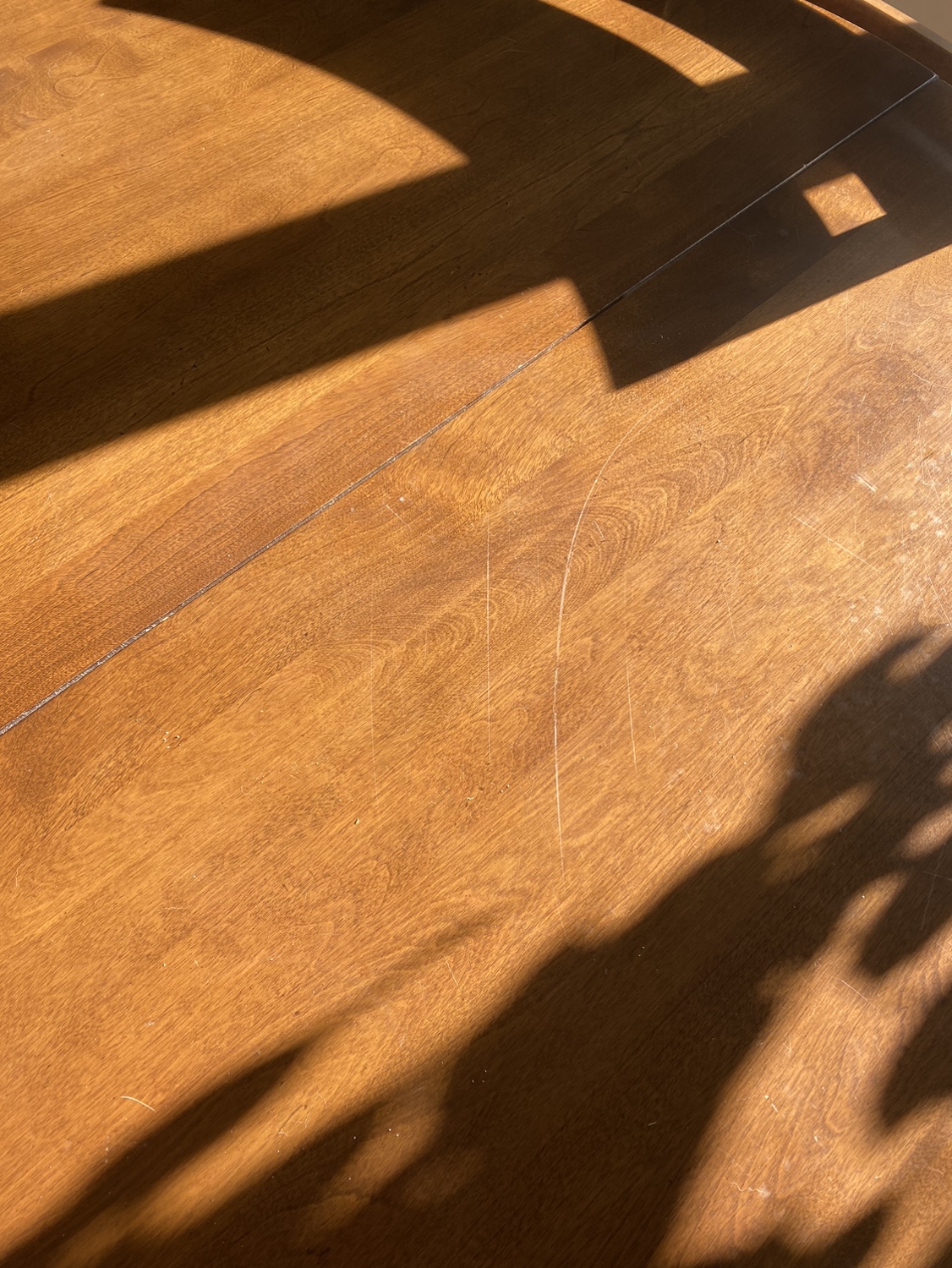 Solid wood table and chairs - used - photo 5