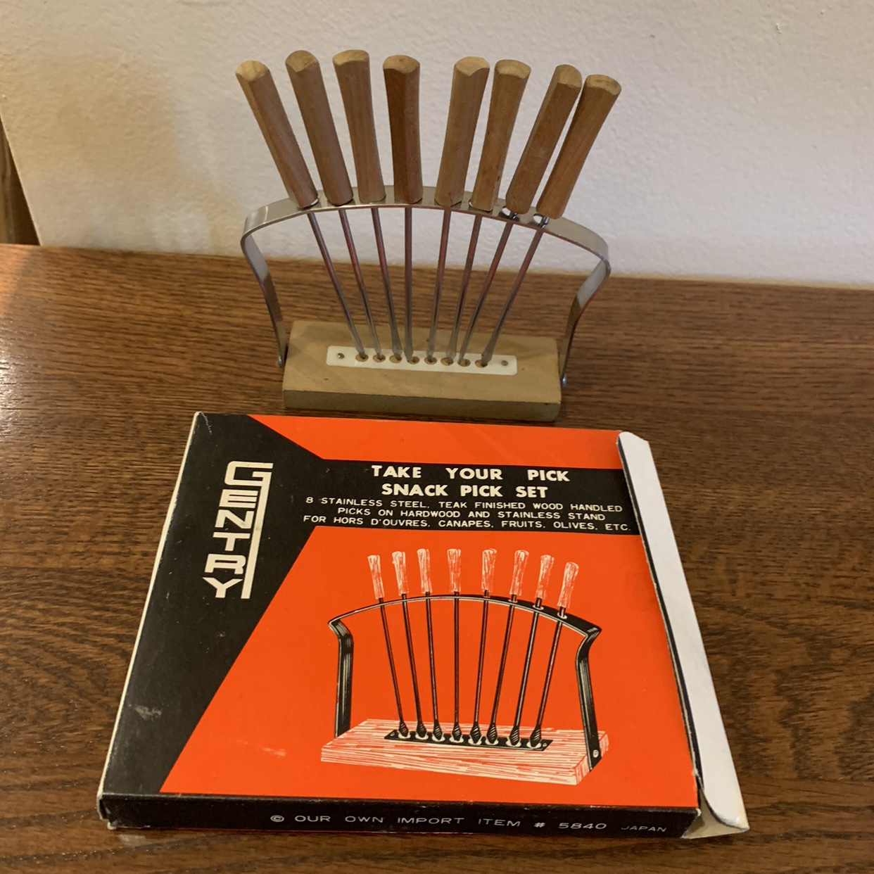 Vintage Gentry Snack Pick Set image indicator(6)