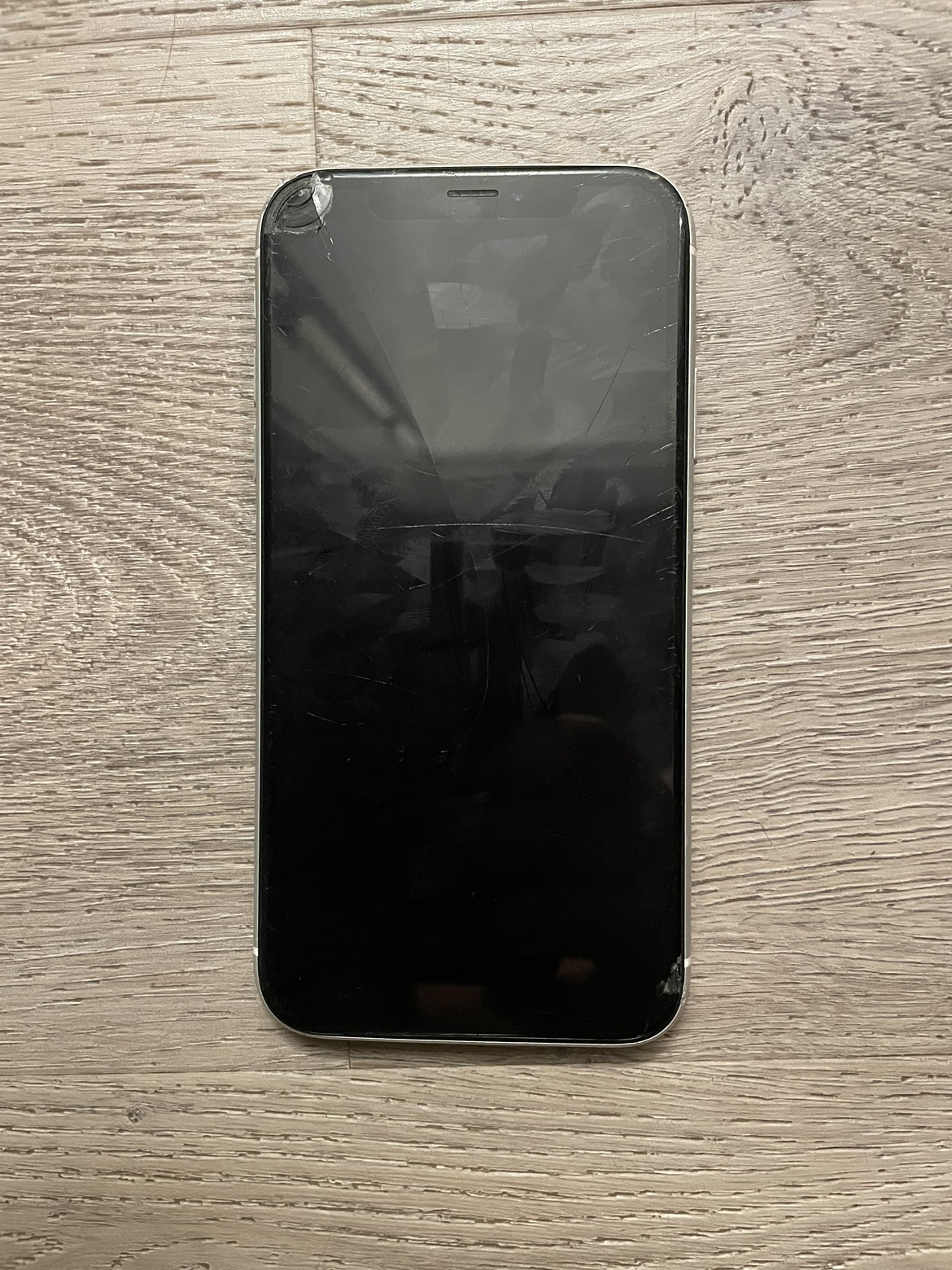 iPhone XR thumbnail