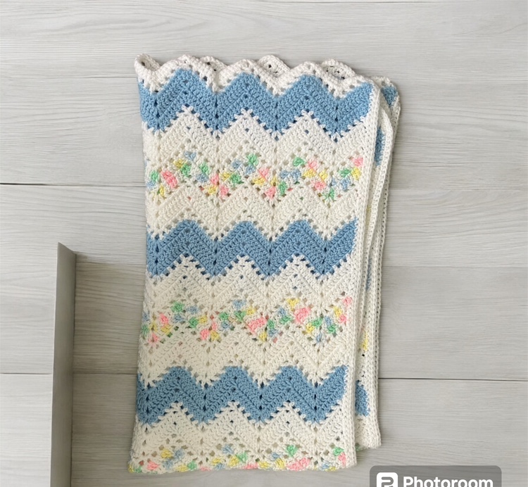 Baby Blanket Afghan Zig Zag Pattern Knit Handmade 56" X 30" image indicator(4)