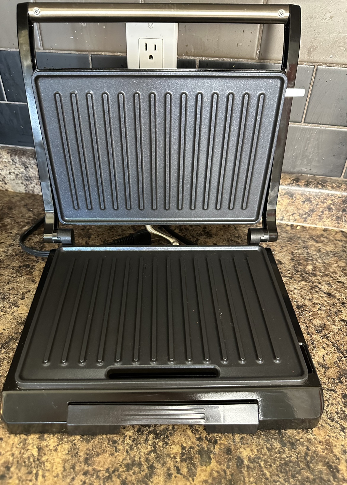 Hamilton Beach compact Grill and Panini Press for SALE!! - photo 2