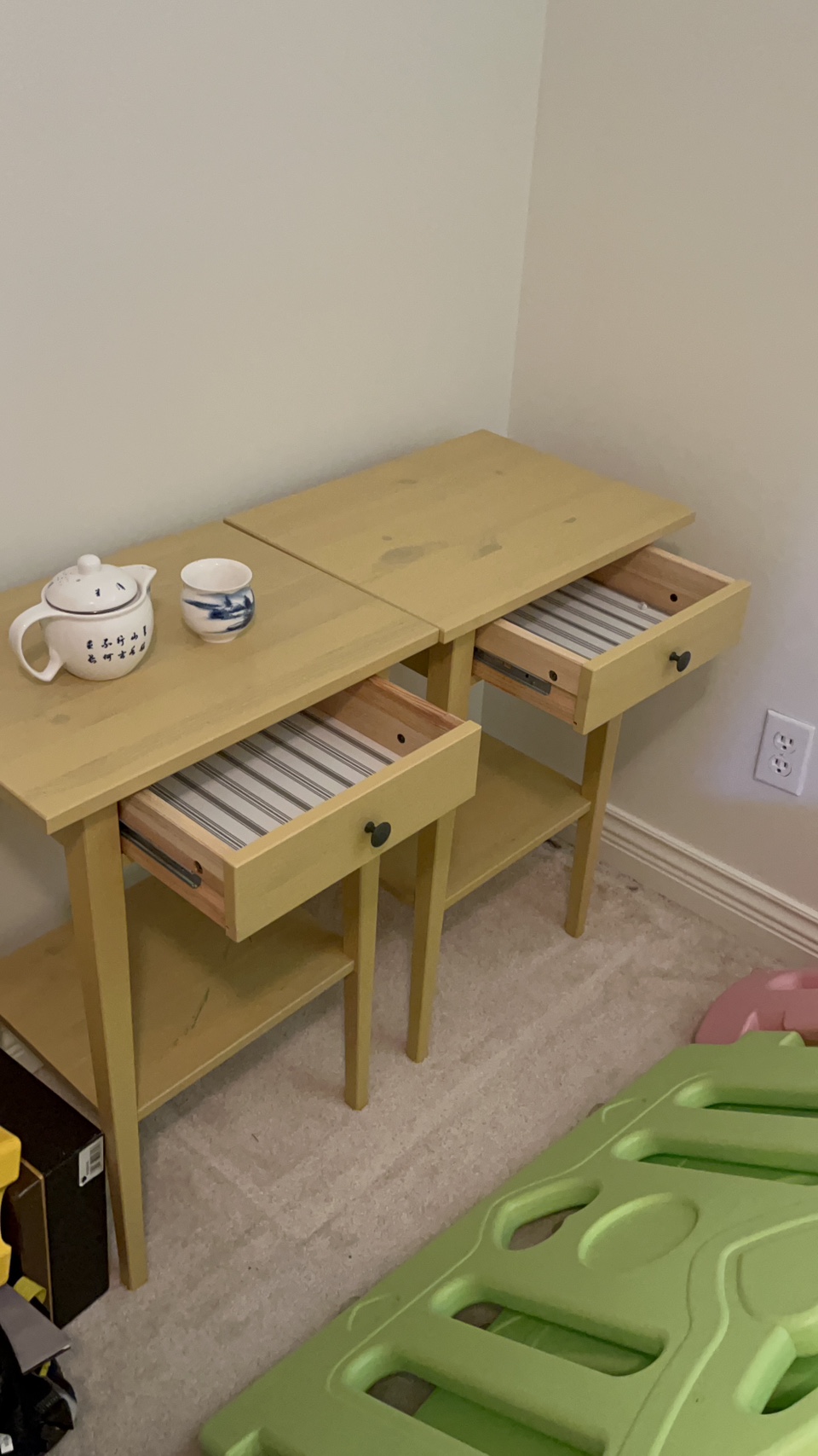 Yellow night stands - photo 2