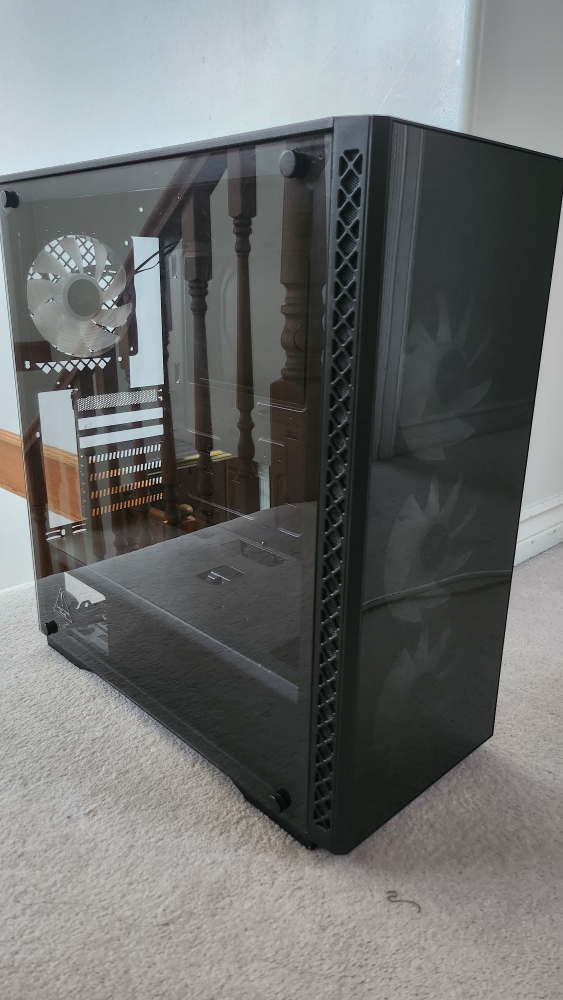 Free computer case (pending) - photo 2