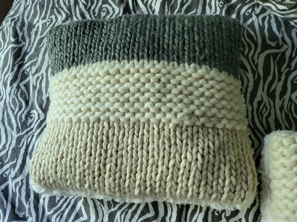 Decorative pillow set of 3 pcs ⚽️ image indicator(5)