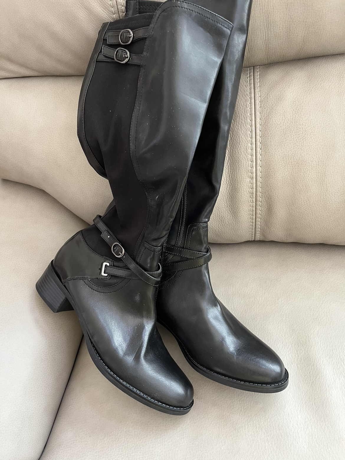 Ladies black boots