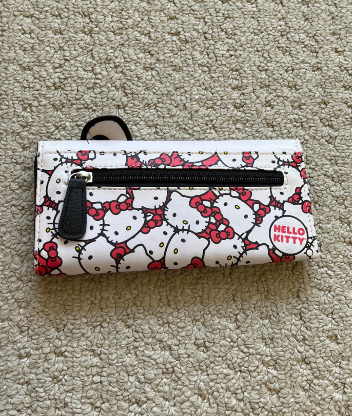 hello kitty nerd wallet - photo 2