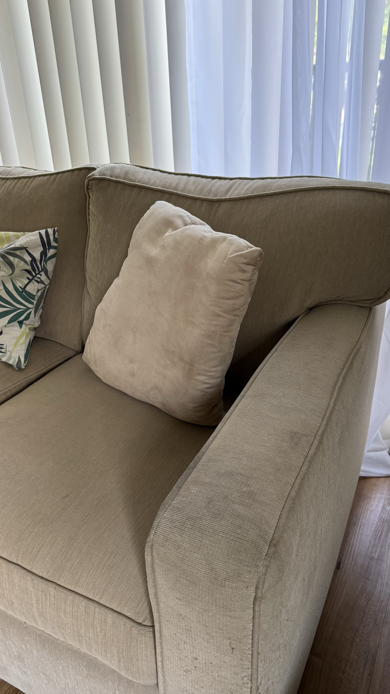 Sofa bed couch image indicator(2)