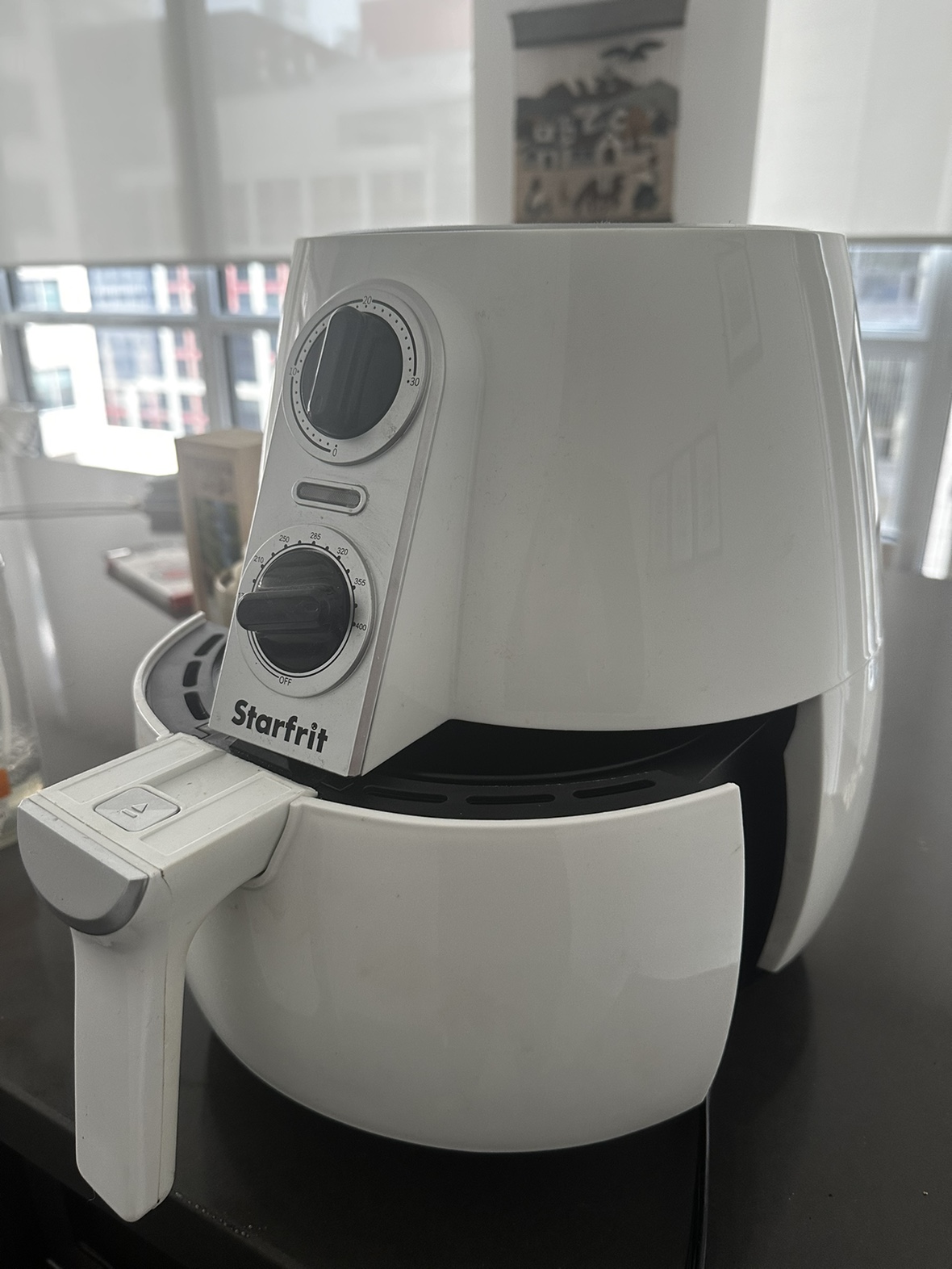 Starfrit 3.2-L White Electric Air Fryer - photo 3
