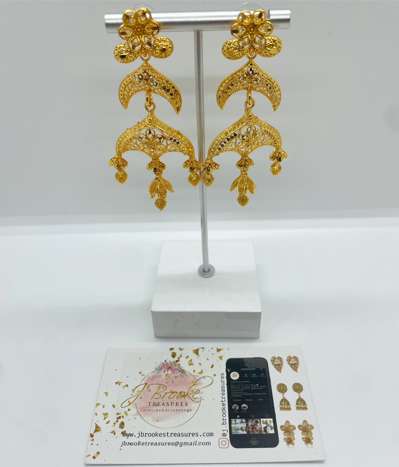 Jhumka Style Fashion Statement Earrings image indicator(2)