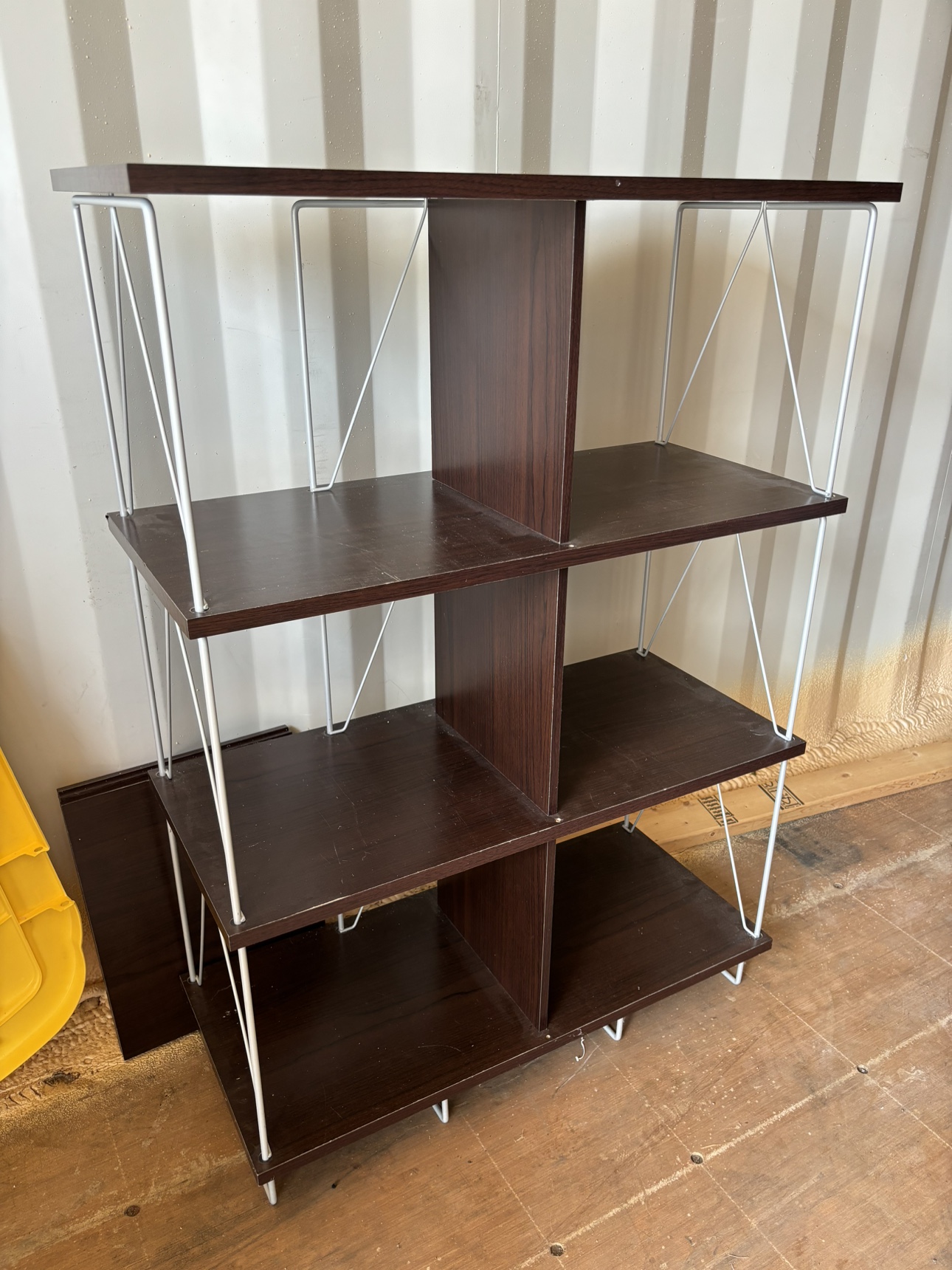 Decorative shelf unit