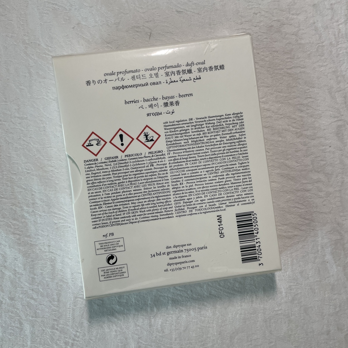 NEW Diptyque Baies Scented Wax Oval image indicator(5)