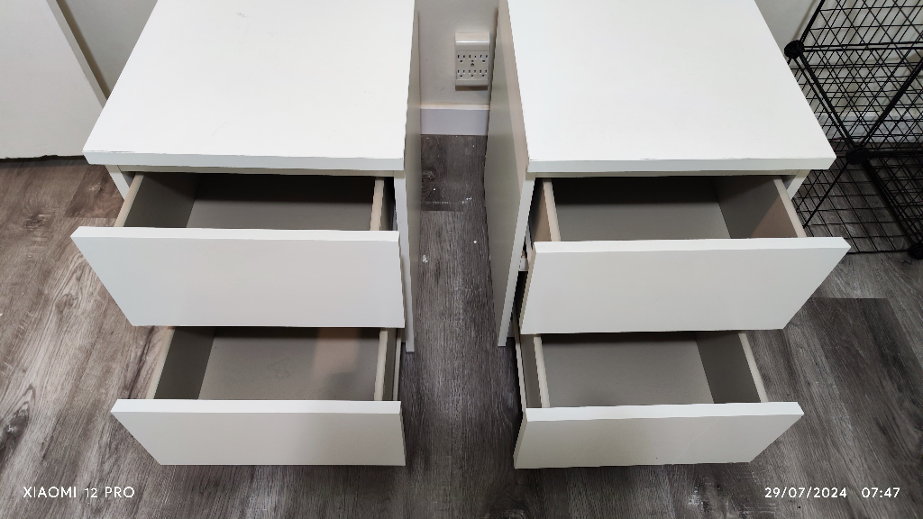 IKEA set of two white night tables - photo 2