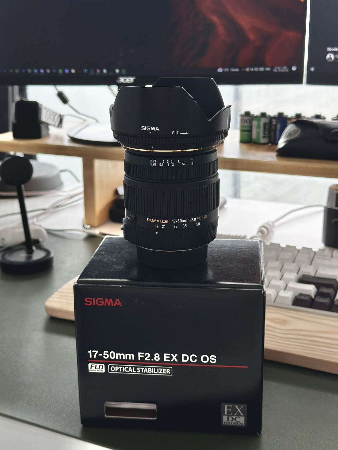 Nikon Sigma 17-50mm f2.8 Lens - Like New thumbnail