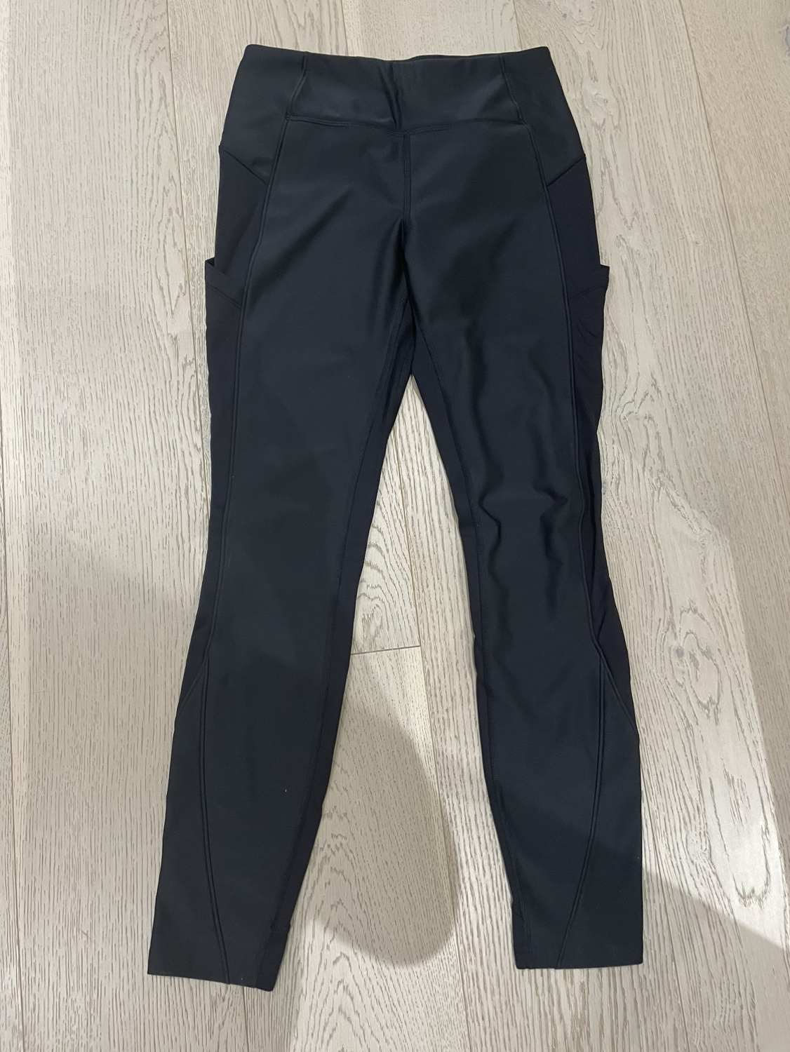 Lululemon leggings size 6 with pockets - photo 2
