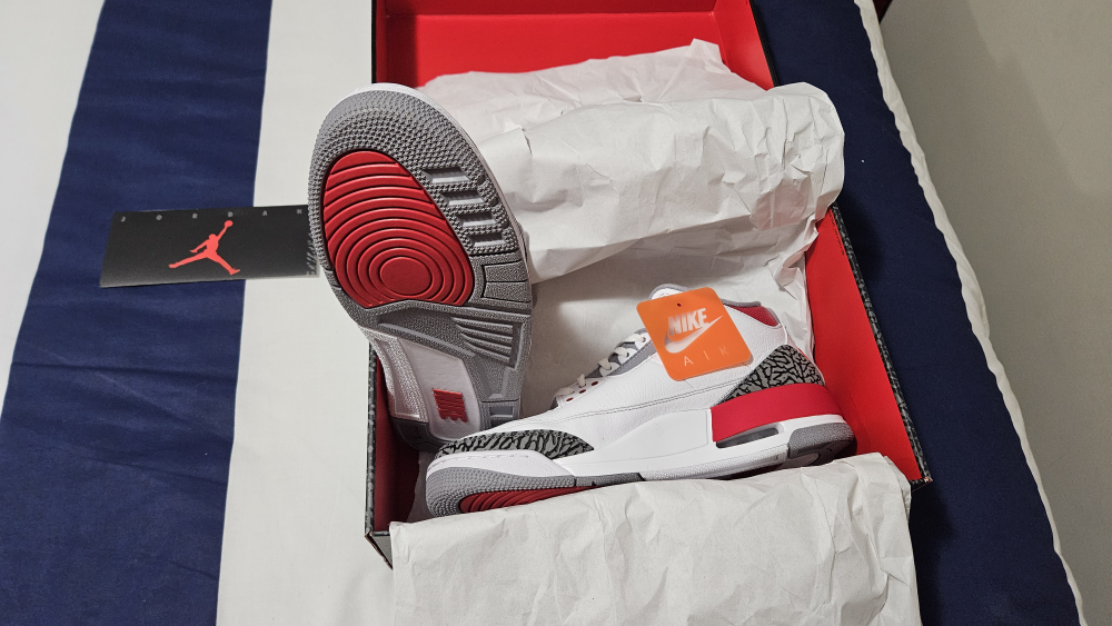 Brand New Authentic Jordan 3 Fire Red. Mens Size 12. - photo 5