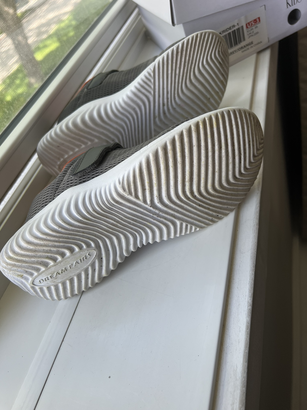 Kids shoes size 2 image indicator(2)