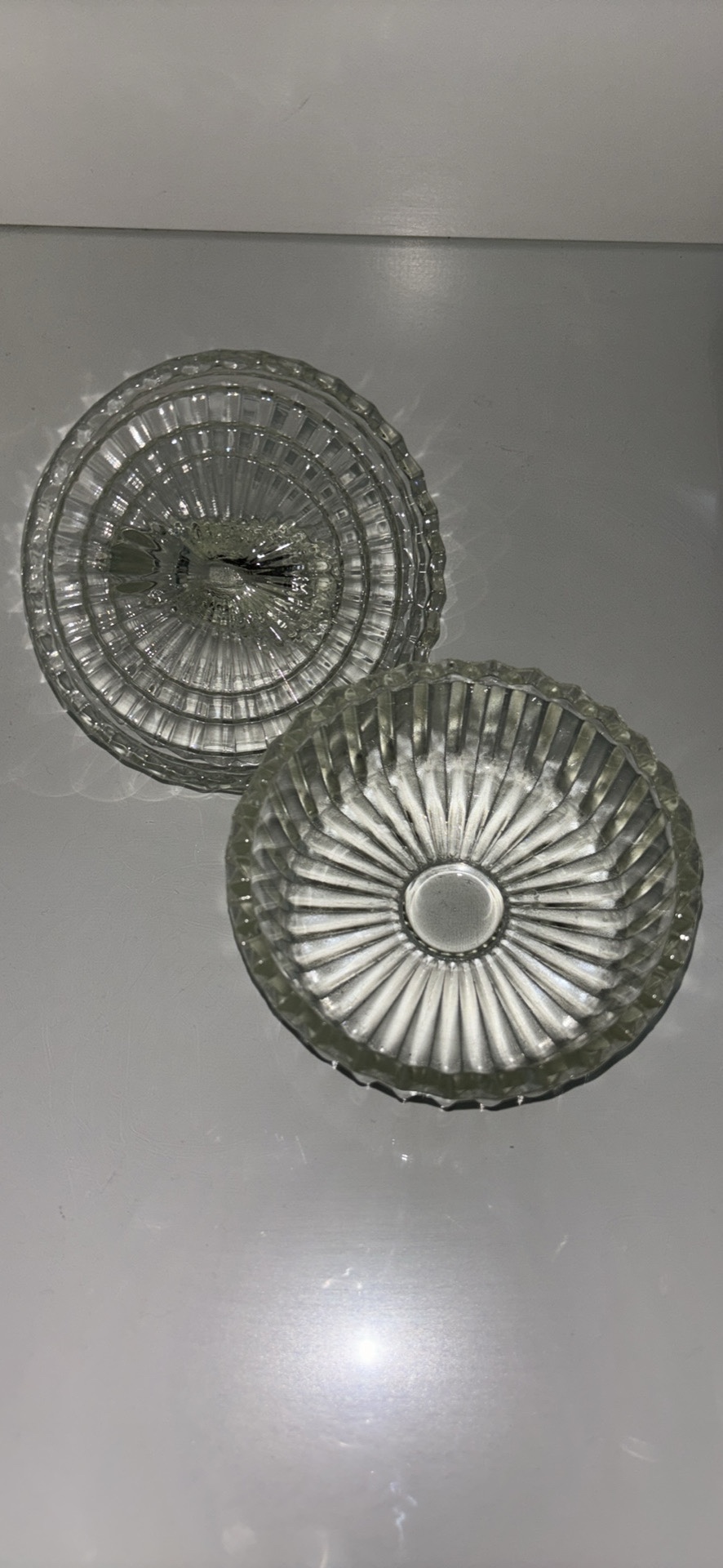 Swan Glass Dish and Lid image indicator(2)