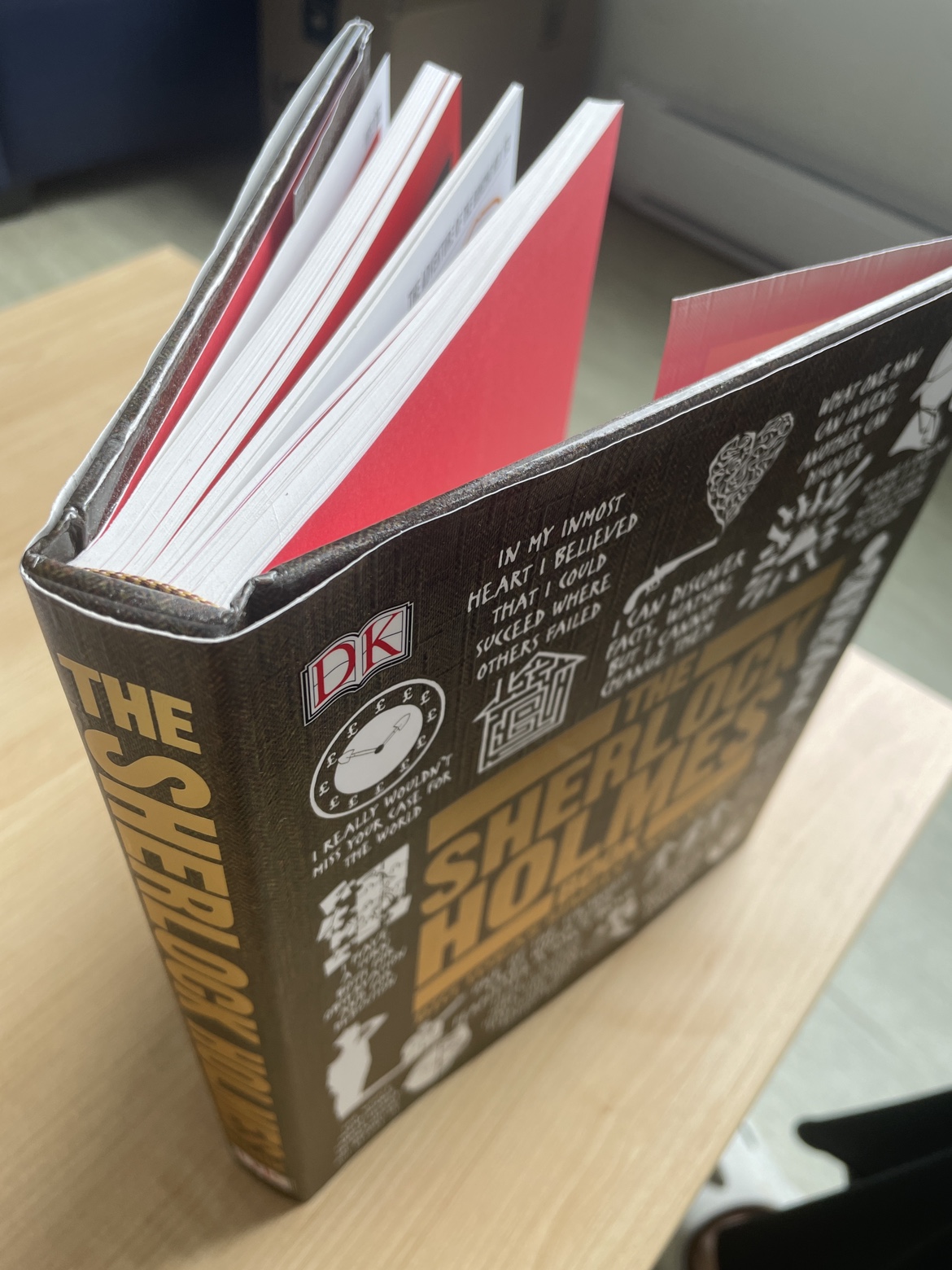 The Sherlock Holmes Book: Big Ideas Simply Explained - photo 2