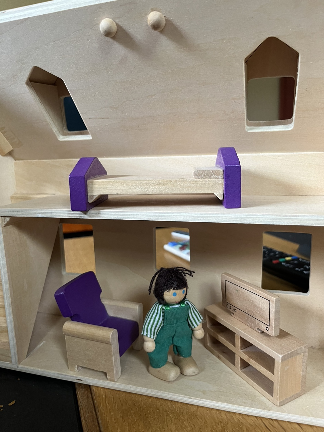 Melissa and Doug fold and go mini doll house - photo 4