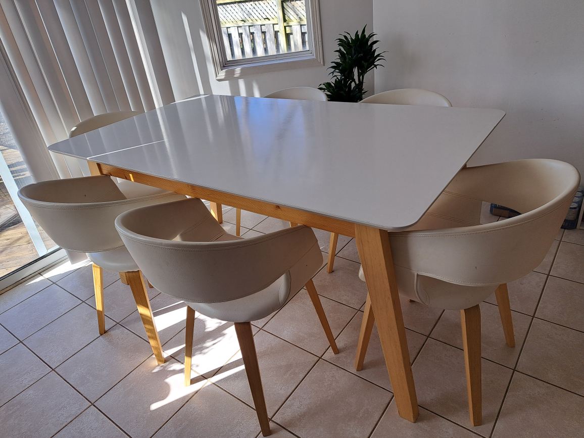 Ikea Dining table with 6 chairs