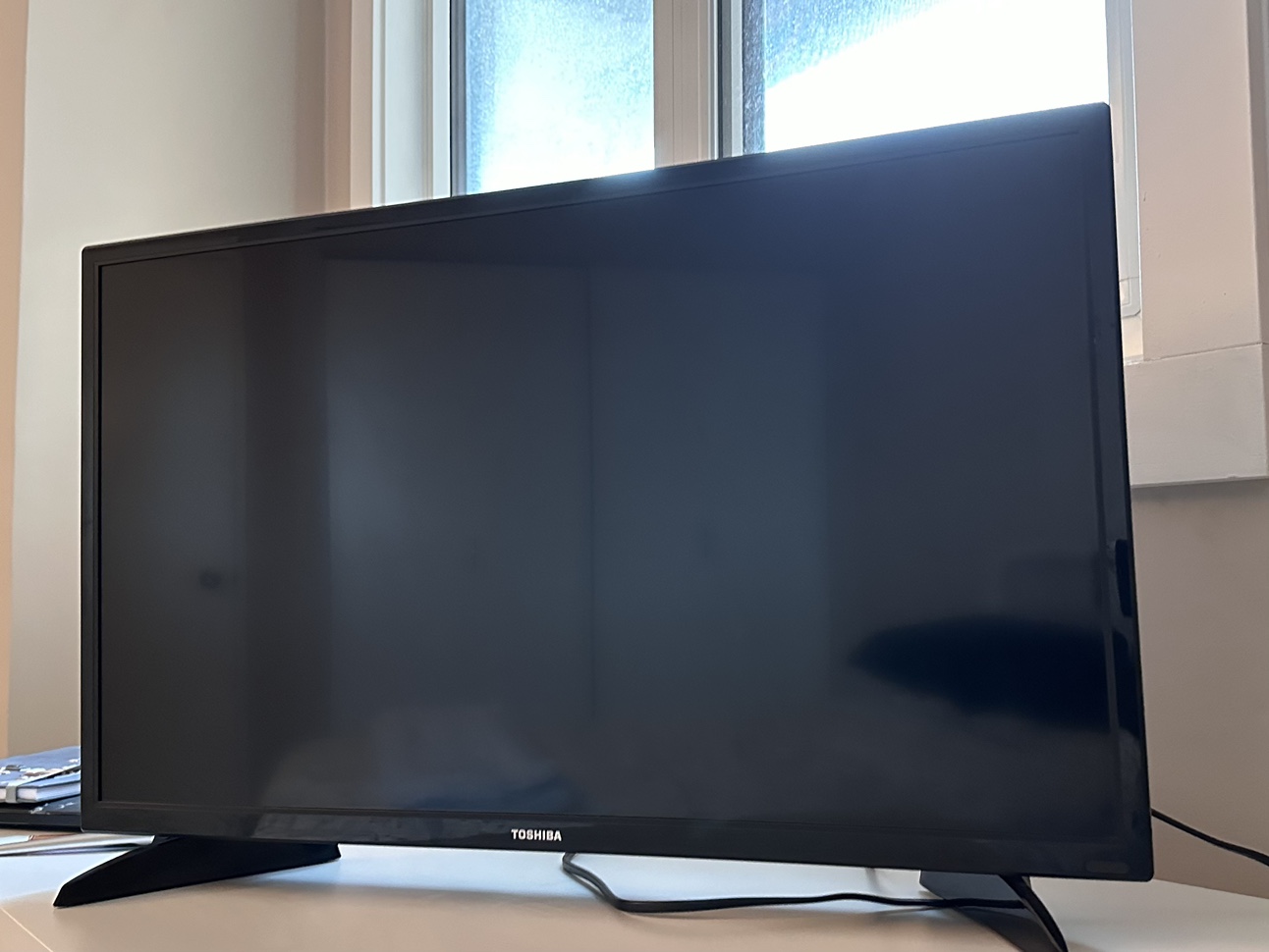 32” Toshiba Fire TV - photo 2
