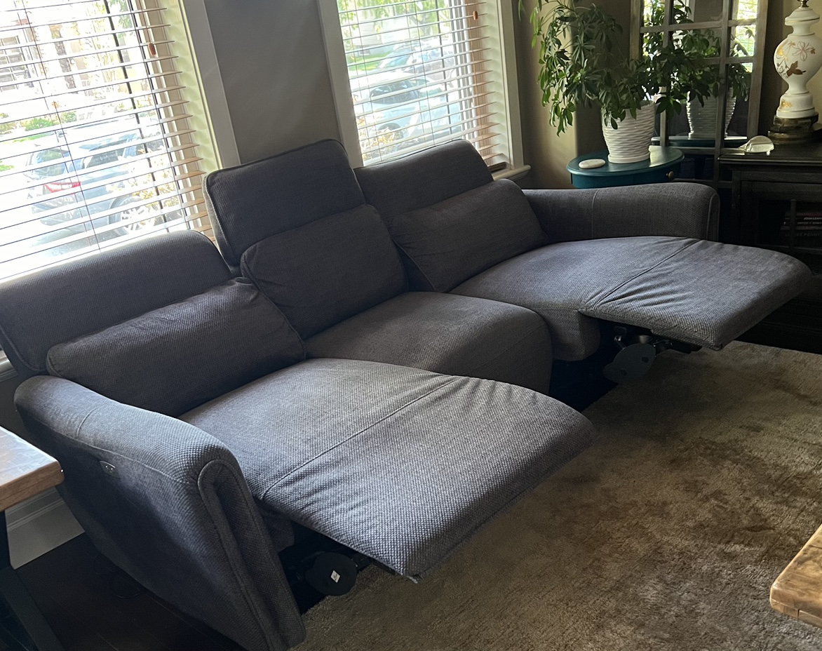 Modern Reclining Sofa - photo 4