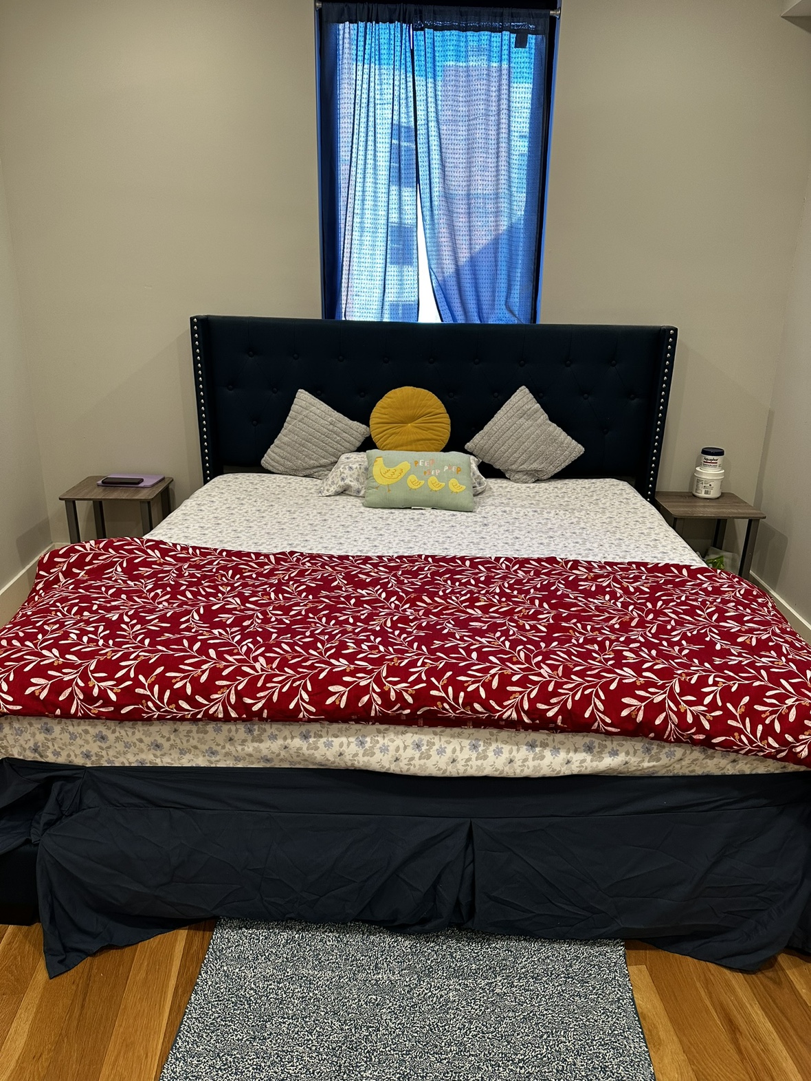 Wayfair king size bed (Aadvik tufted) with mattress