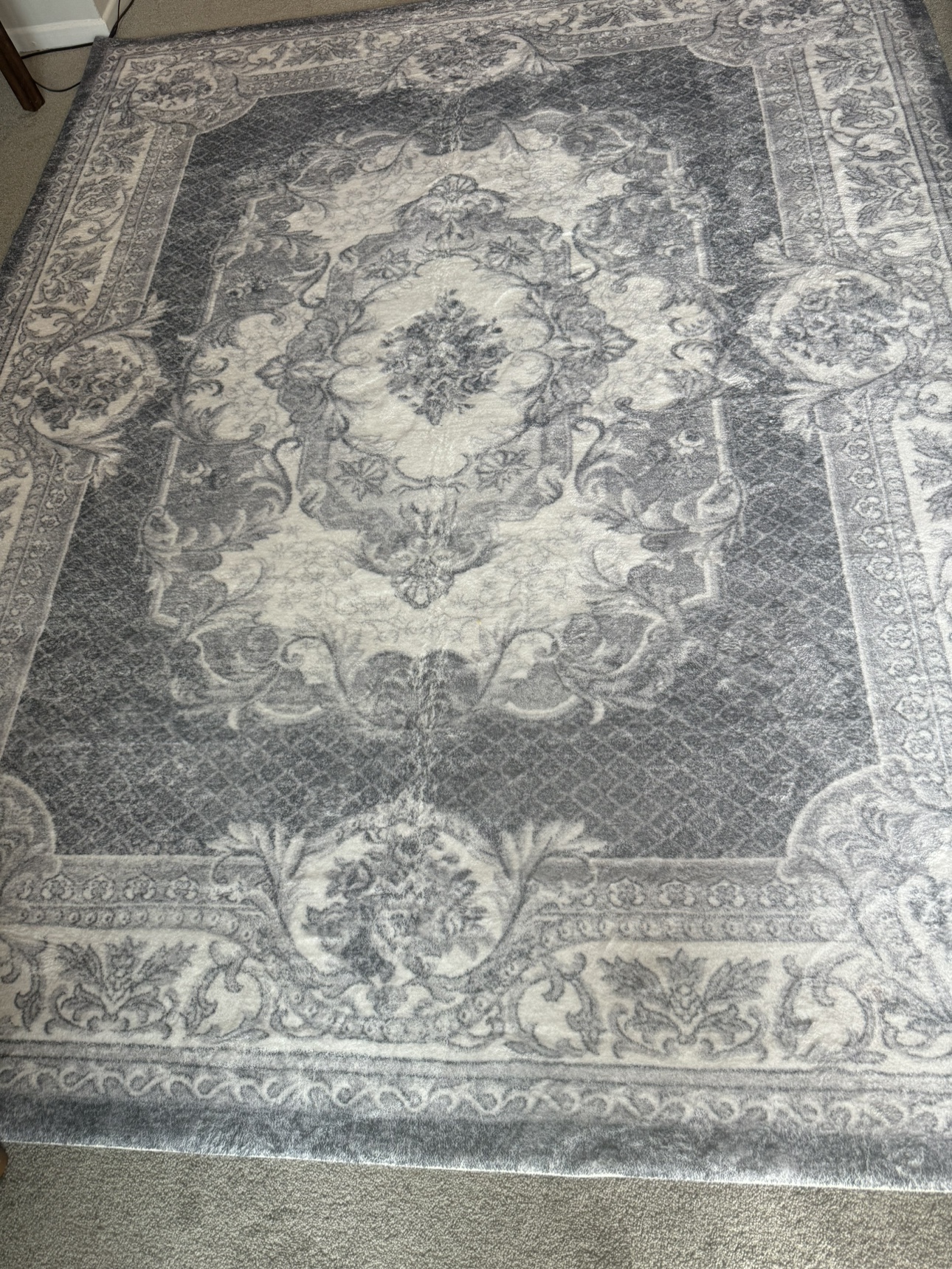 Beautiful grey big size carpet 6/9ft - photo 4