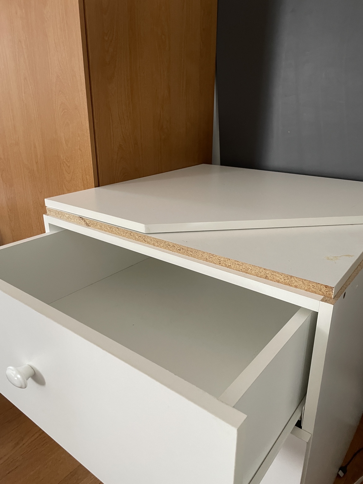 White 3 Drawer Unit image indicator(2)