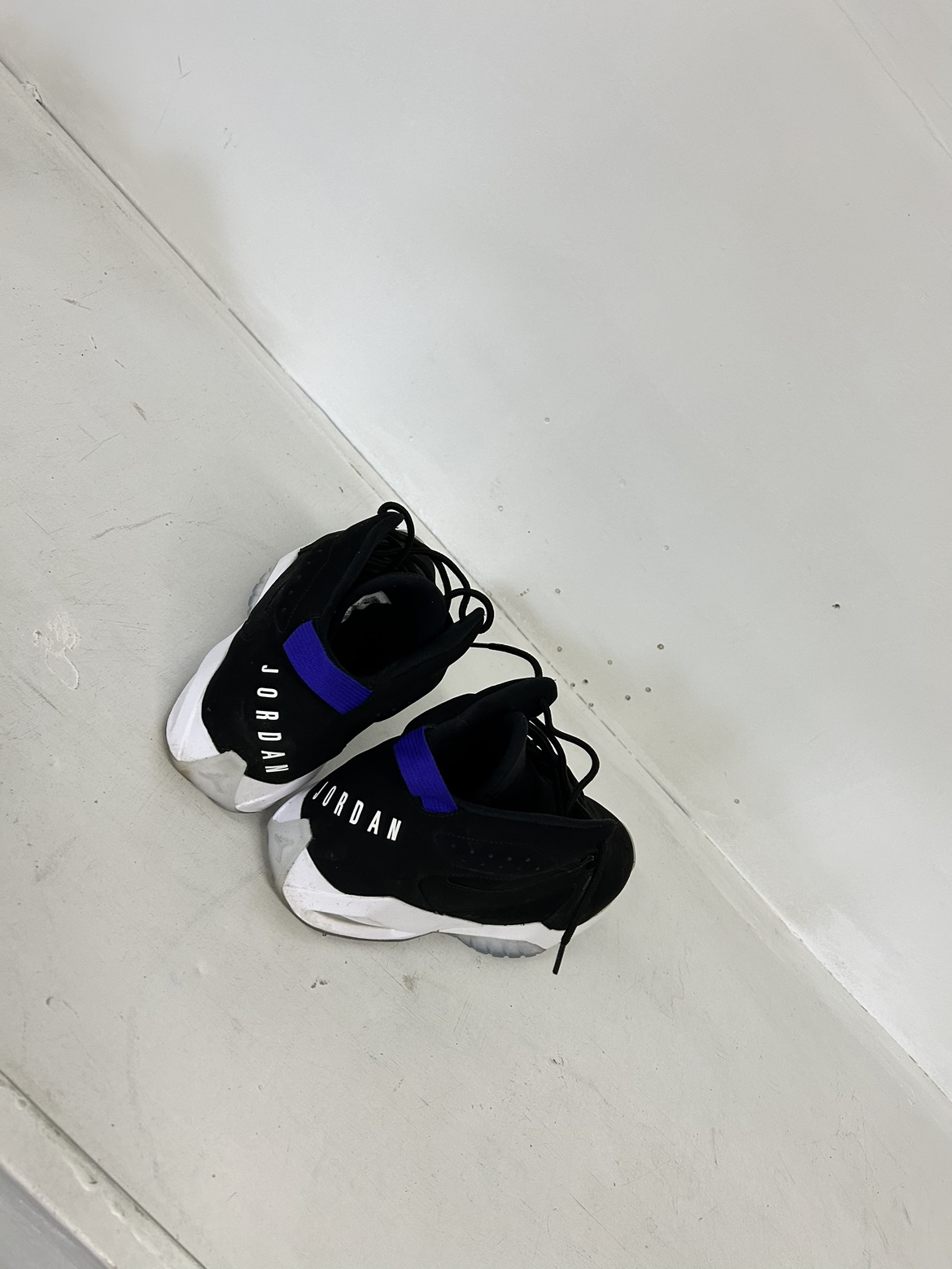Black and purple air Jordan’s - photo 2