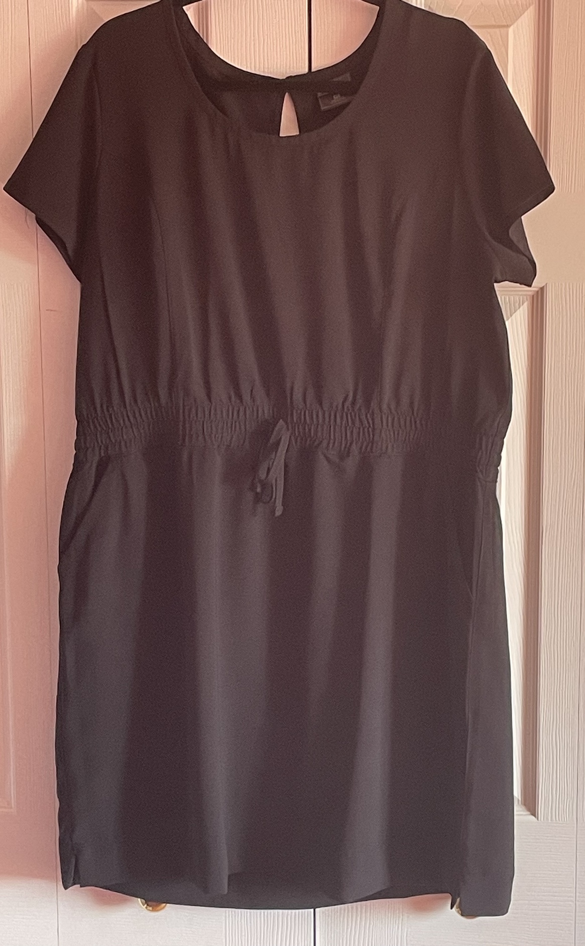 Black dress great for office