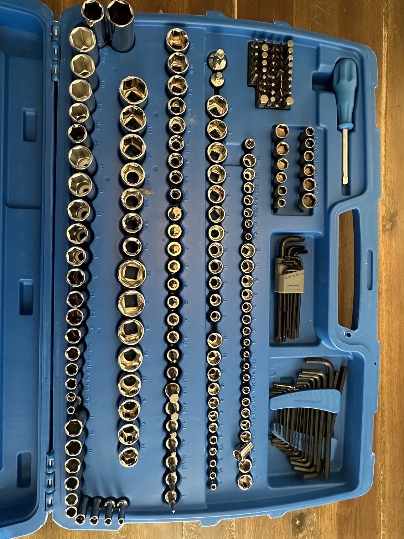 Mastercraft Socket Set, 233-pc - photo 4