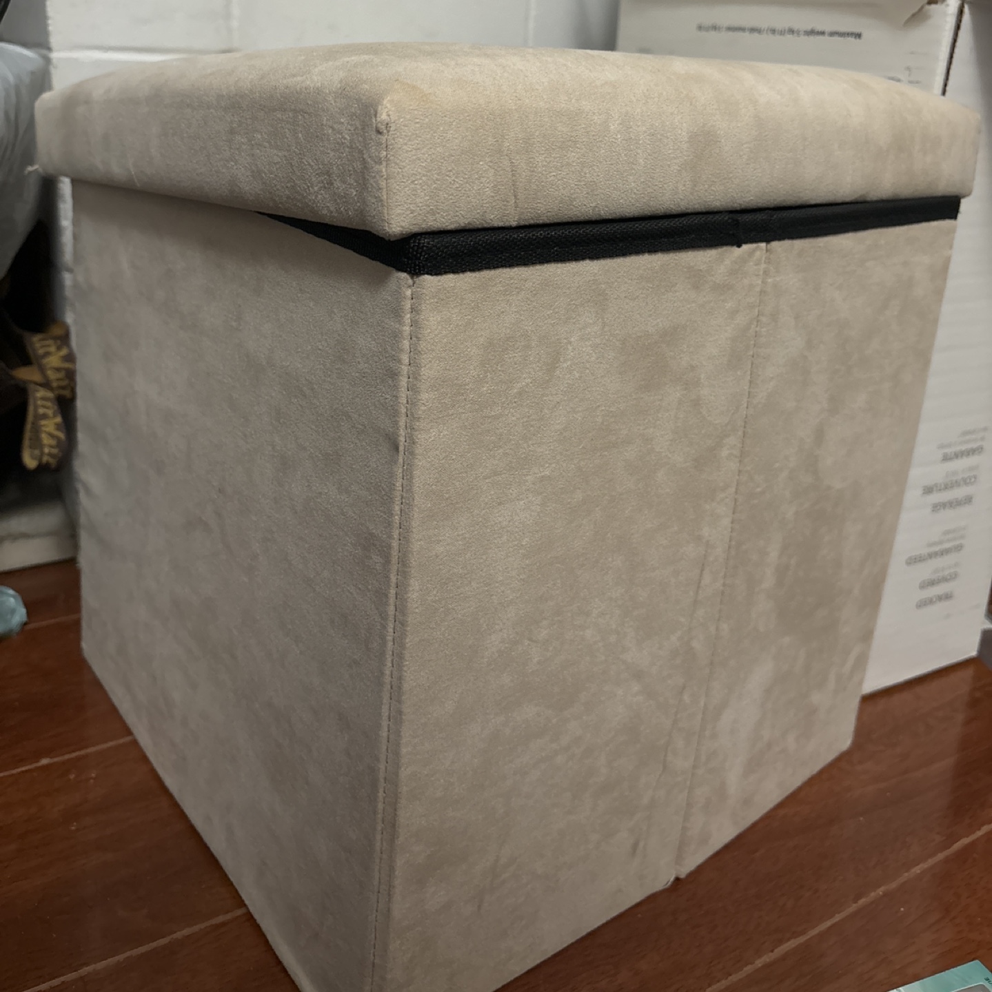Cube organizer with lid