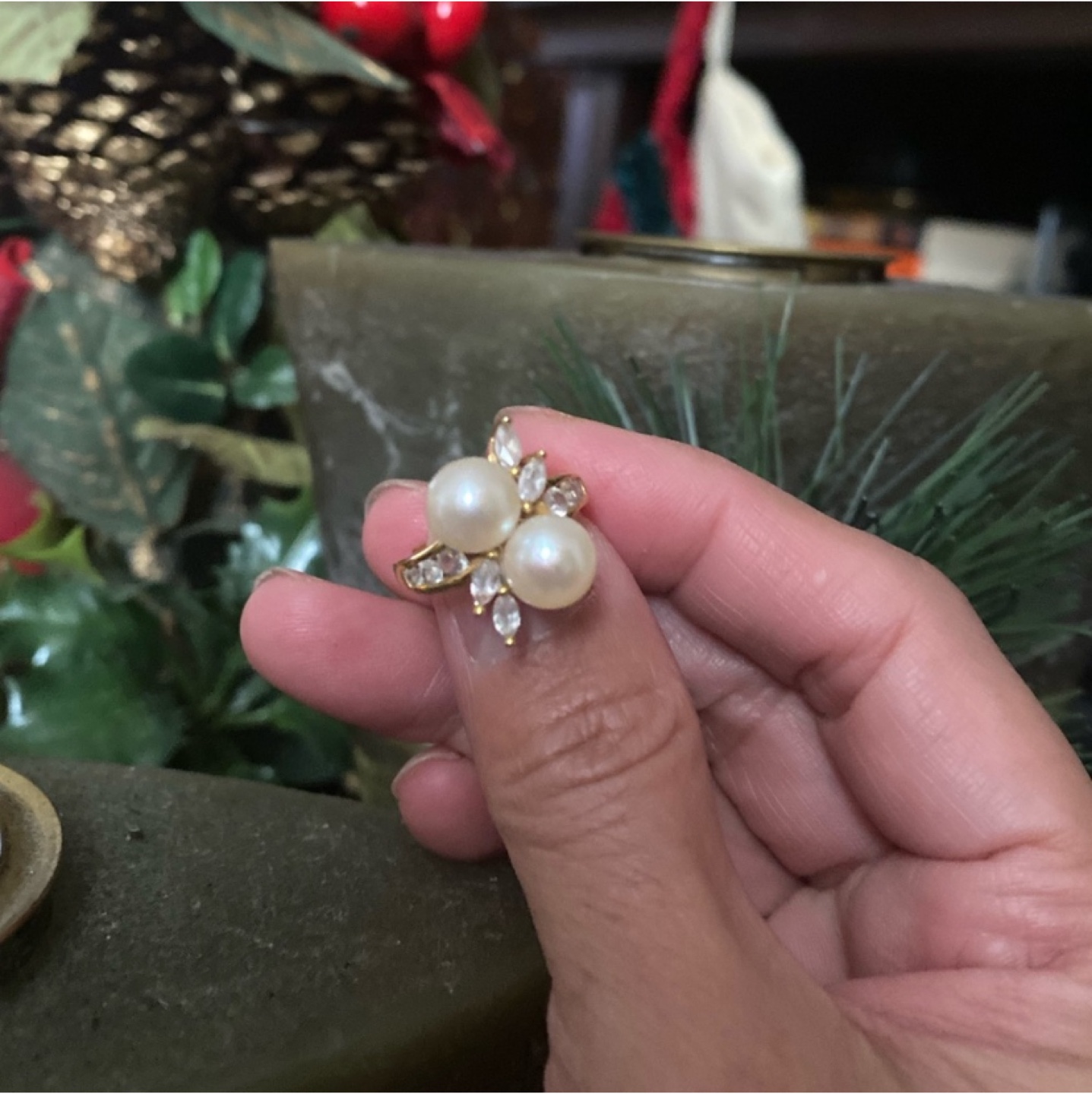 10k yellow gold by pass Pearl and diamond ring. thumbnail