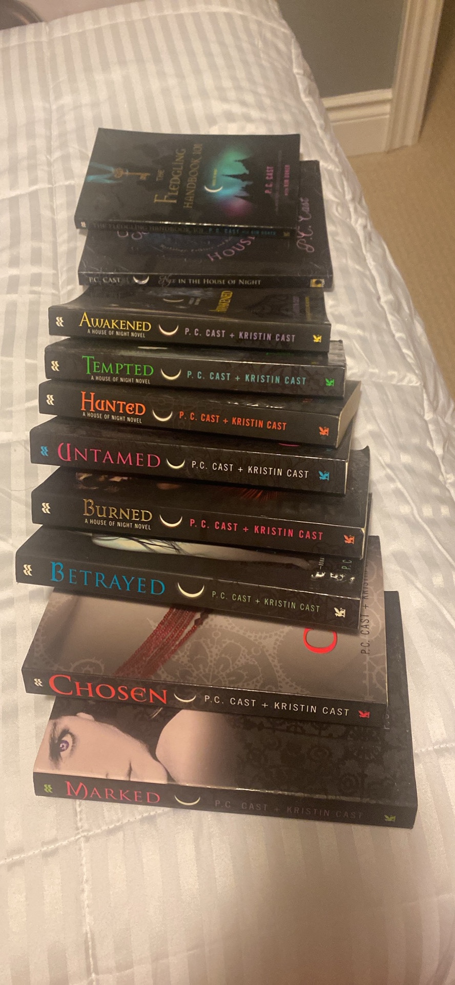 House of nights books - photo 2