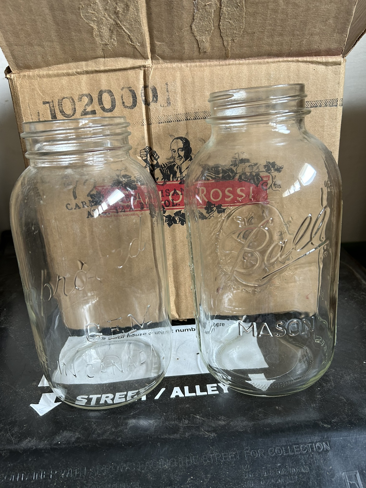 2 quart canning sealers/jars