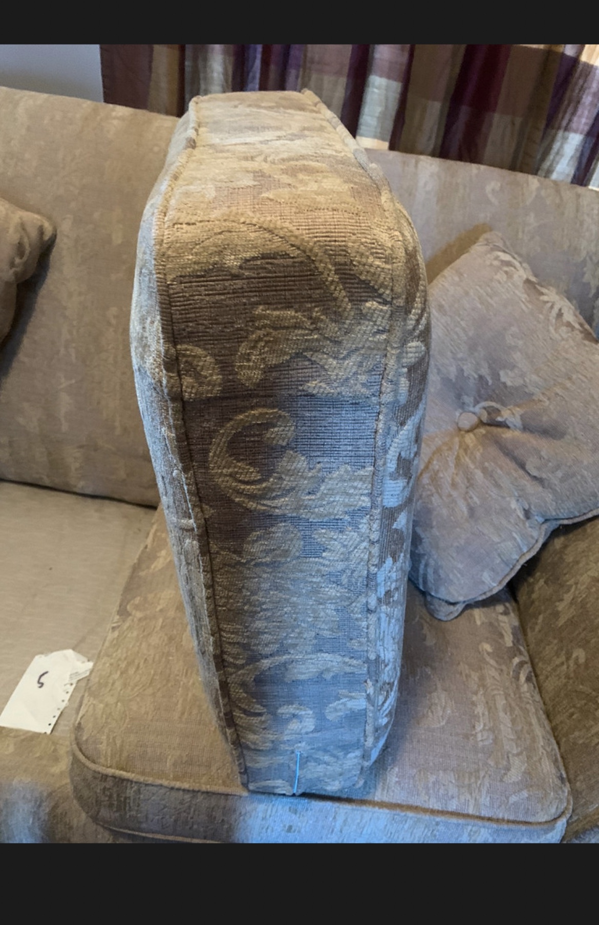 Beige loveseat - photo 4