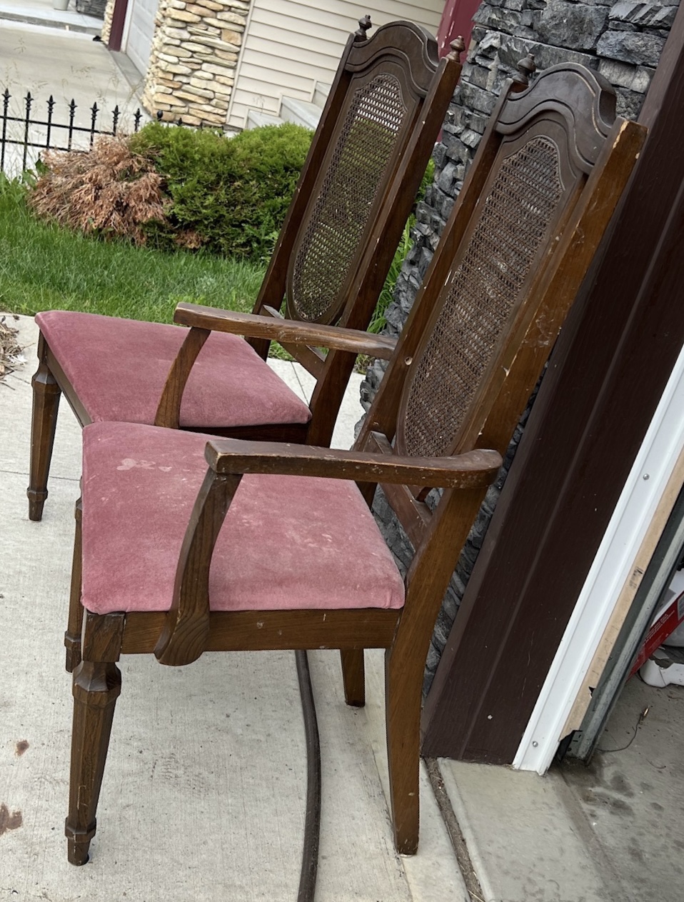 Wooden cane back chairs ⚽️ - photo 2