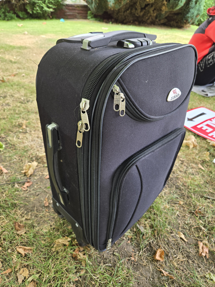Carry on Luggage - photo 2
