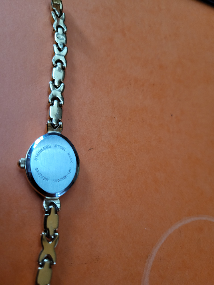 Vintage watch 🥕 - photo 3