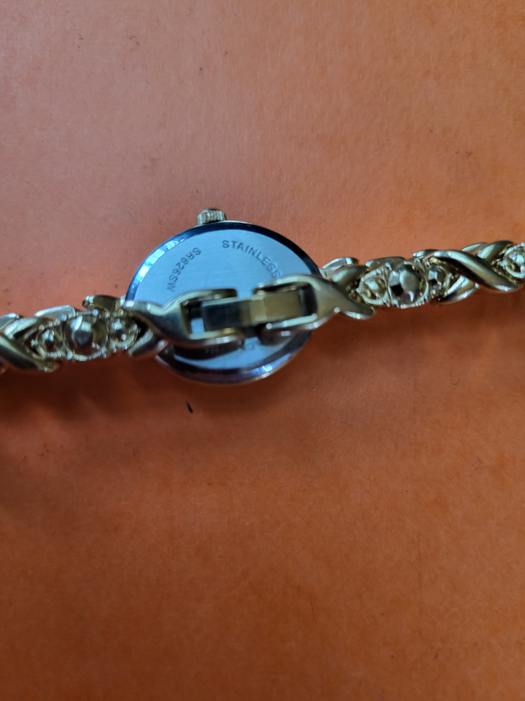 Vintage watch 🥕 - photo 4