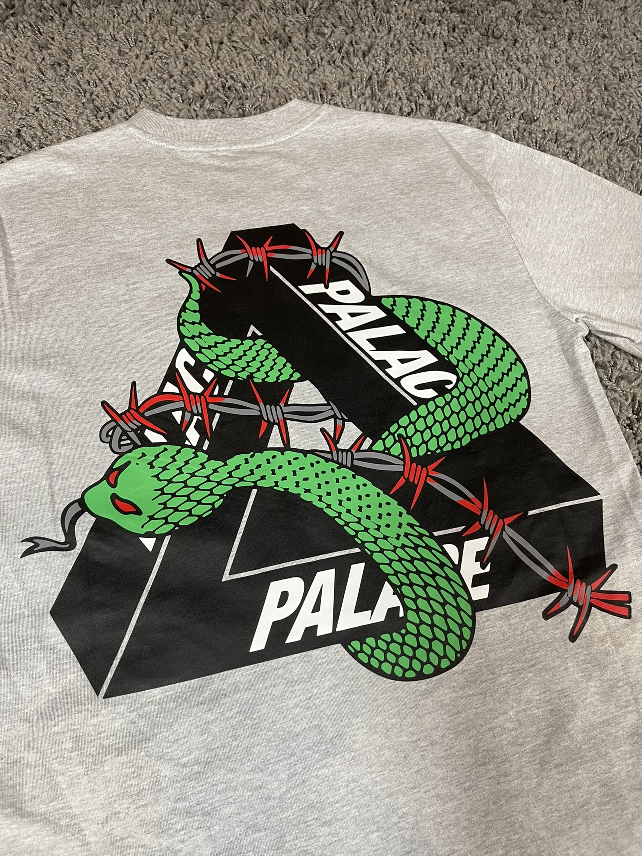 2020SS Palace Hesh Mit Fresh T-Shirt Tee Grey Marl Snake image indicator(2)