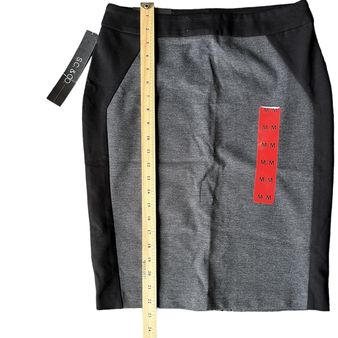 Pencil Grey Skirt. Size Medium - photo 4