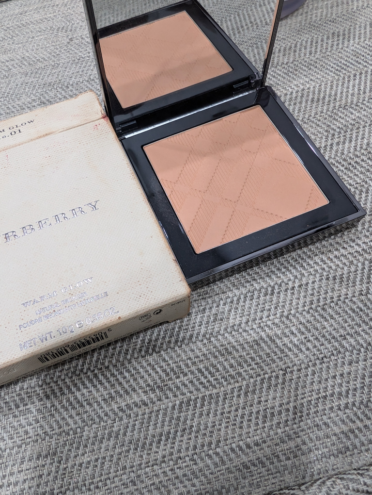 Burberry mirror/bronzer image indicator(3)