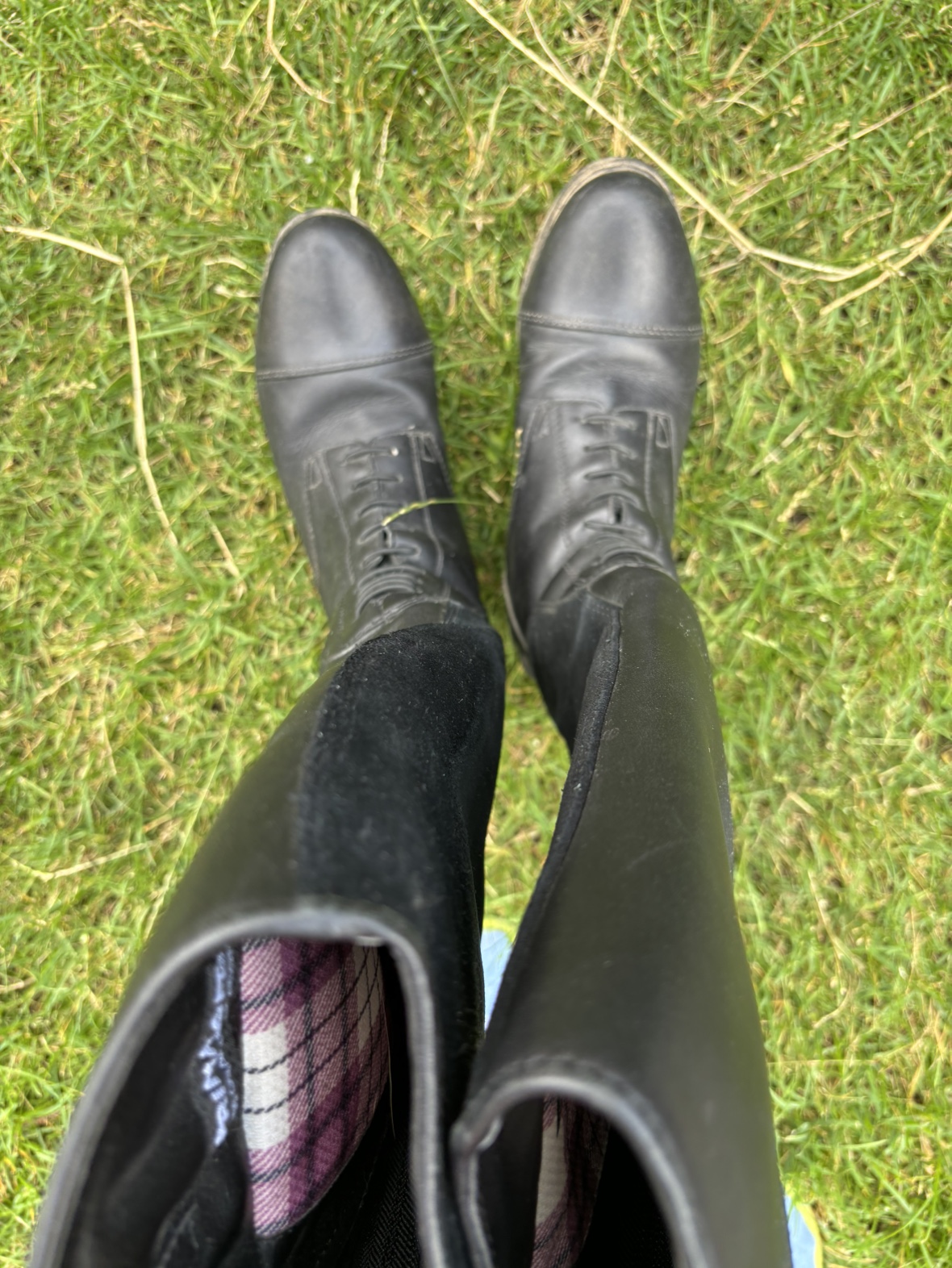 Equestrian long riding boots image indicator(3)