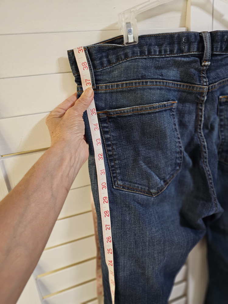 Tommy Hilfiger  men's jeans image indicator(6)