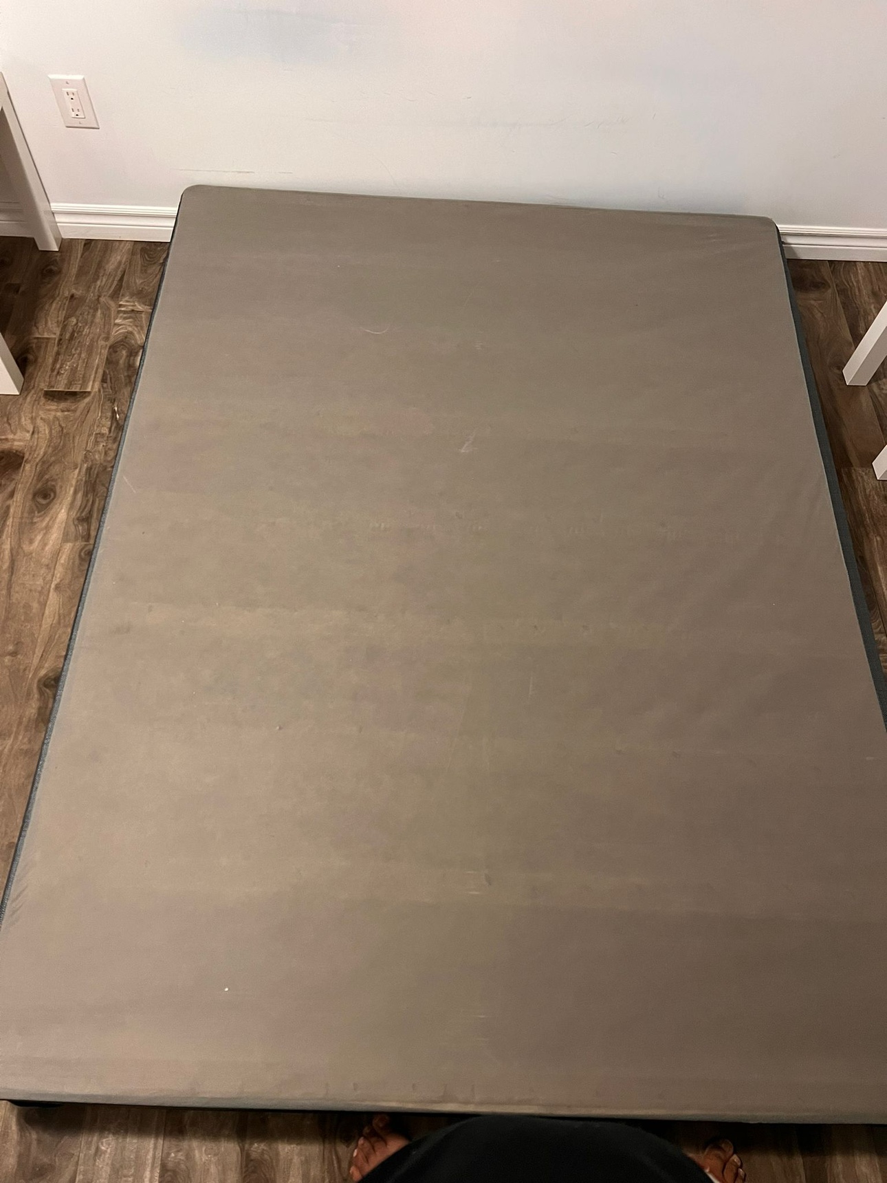 Queen size 10” mattress with box spring - photo 5
